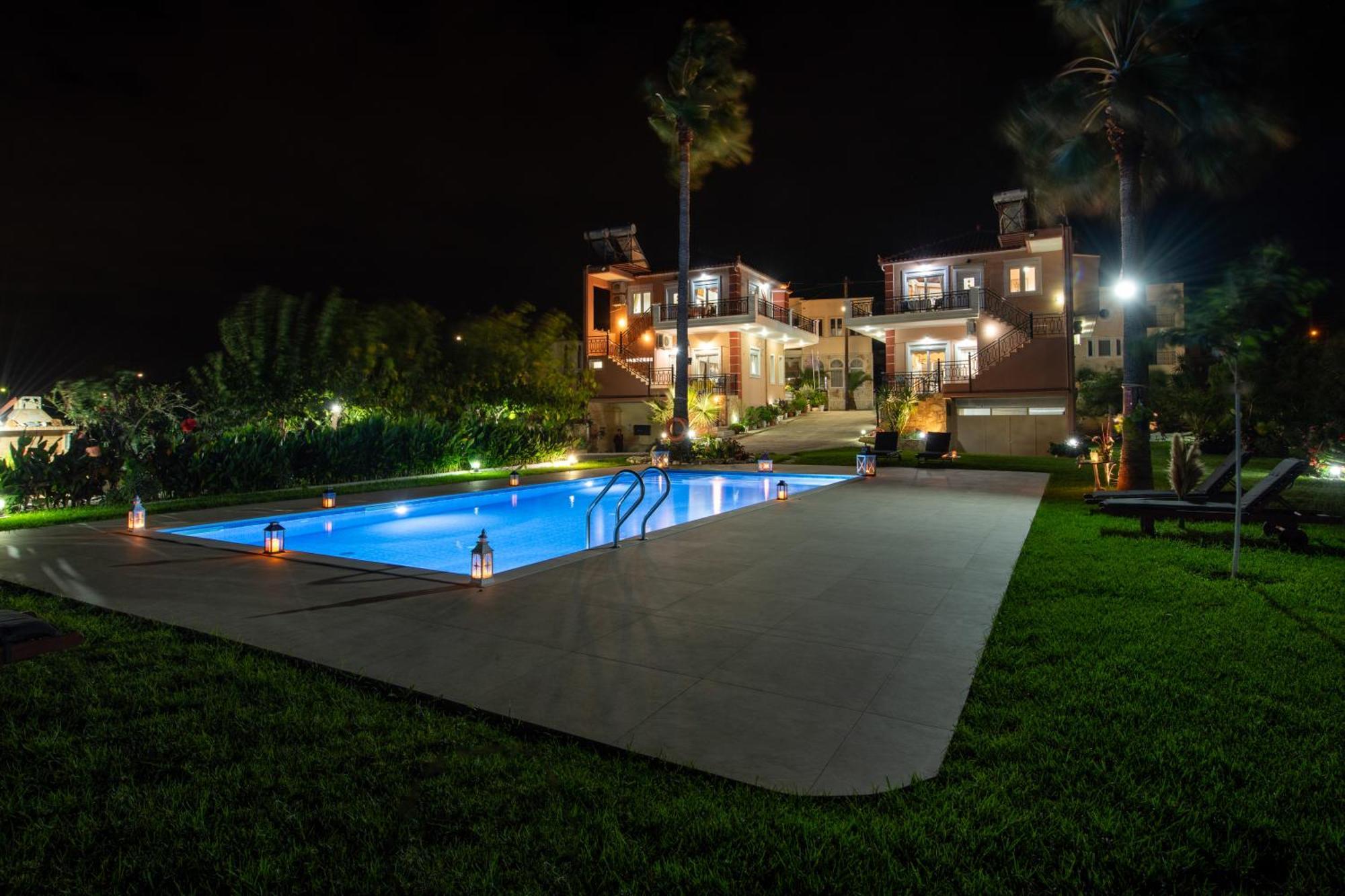 Socrates Holidays Apt. 2 With Pool Near The Beach Platanias  Exterior photo